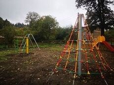 Dajmy mieszkańców radość - plac zabaw z elementami siłowni zewnętrznej w Trzcińsku
